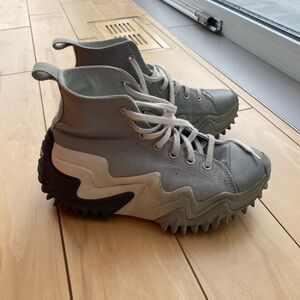 Converse Run Star Motion